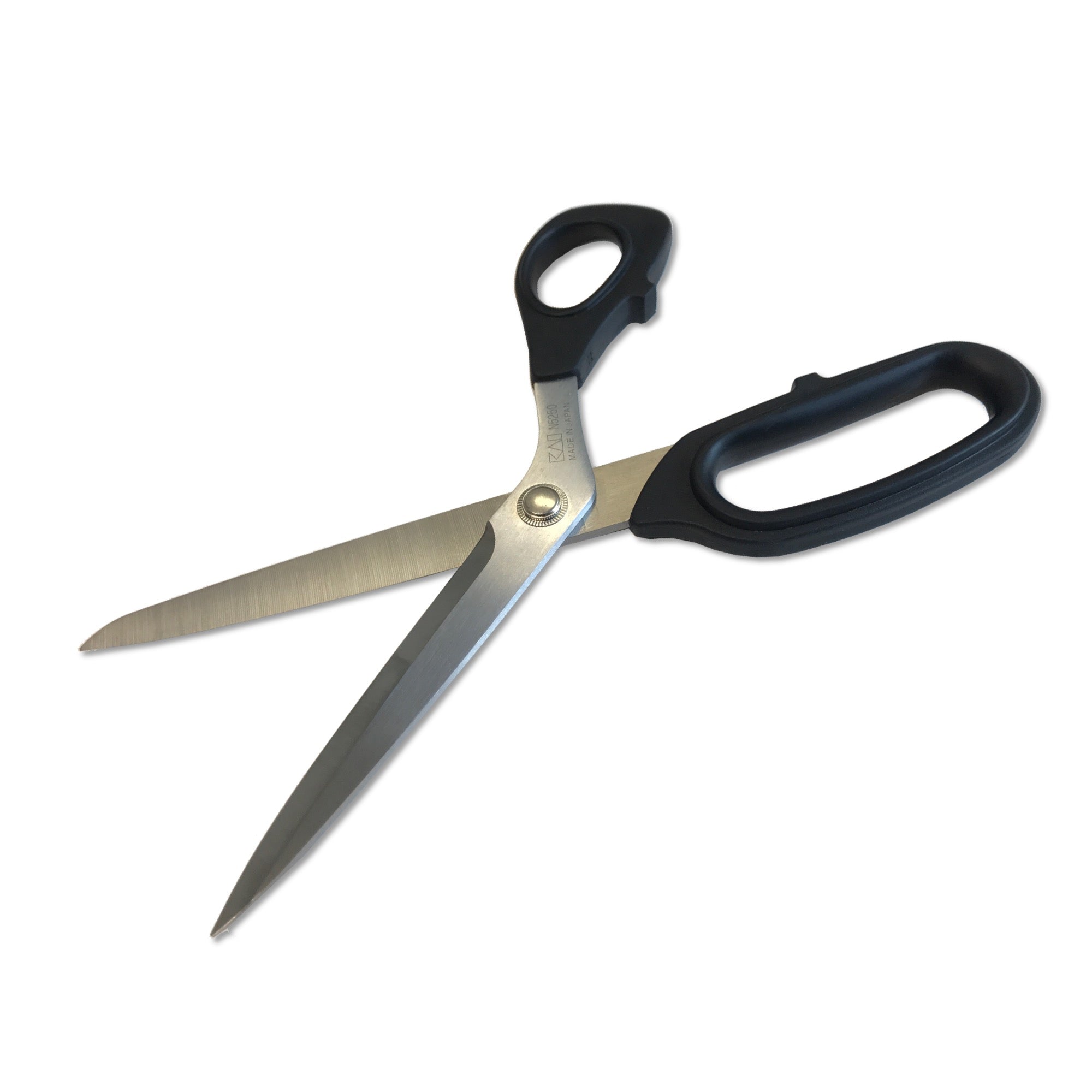 Kai 10 Fabric Shears - Bear Claw Knife & Shear